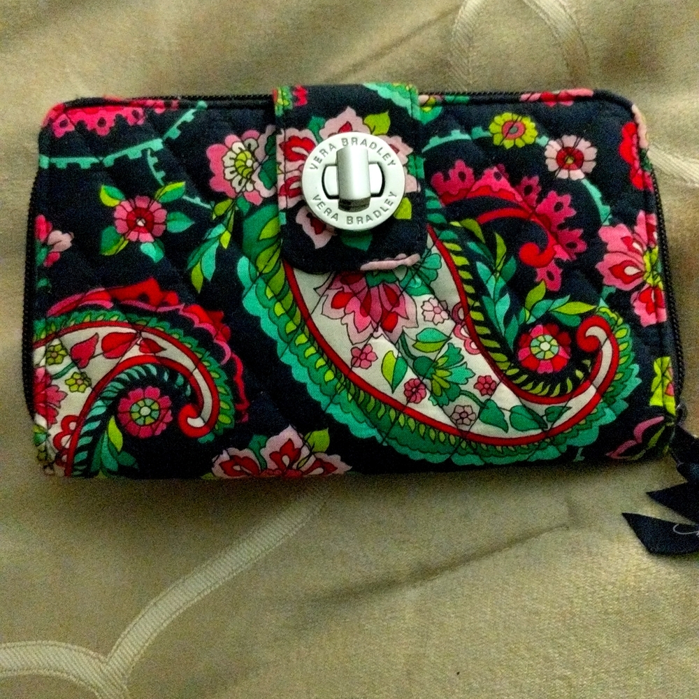 Vera Bradley Floral Print Ladies Purse